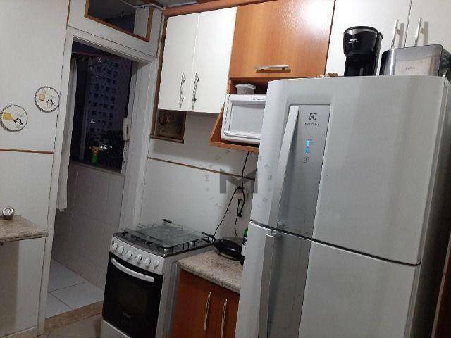 Apartamento à venda com 2 quartos, 70m² - Foto 8