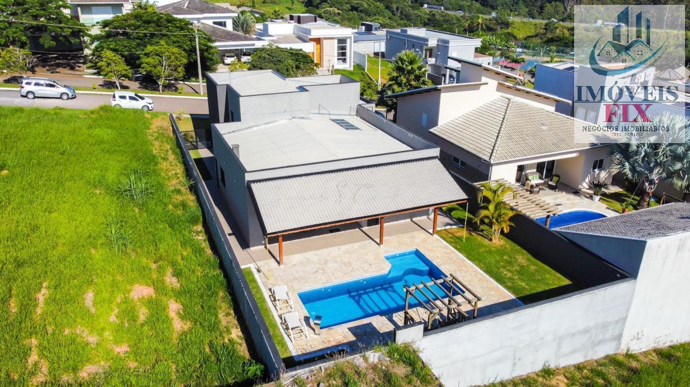 Casa de Condomínio à venda com 3 quartos, 425m² - Foto 24