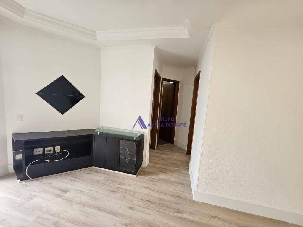 Apartamento para alugar com 2 quartos, 65m² - Foto 13