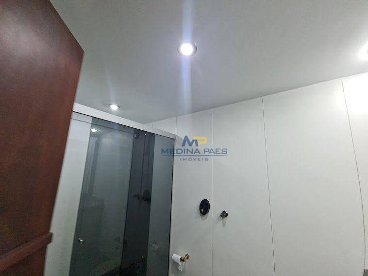 Apartamento à venda com 4 quartos, 260m² - Foto 18