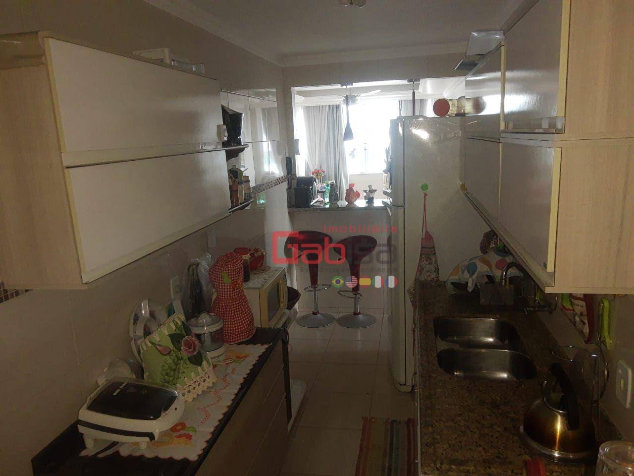 Apartamento à venda com 2 quartos, 80m² - Foto 4