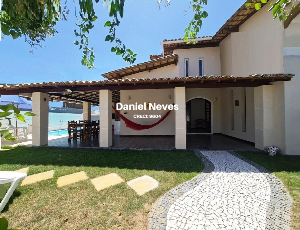 Casa à venda com 4 quartos, 309m² - Foto 1