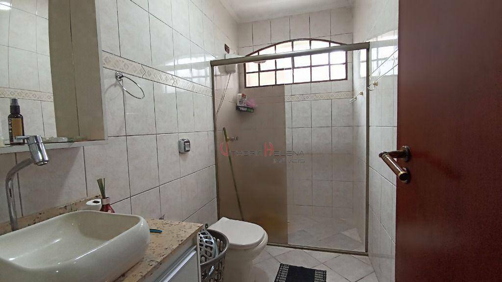 Casa para alugar com 3 quartos, 260m² - Foto 34