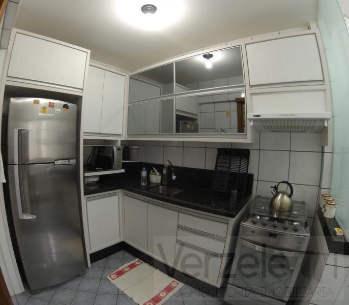 Apartamento à venda com 2 quartos, 90m² - Foto 11