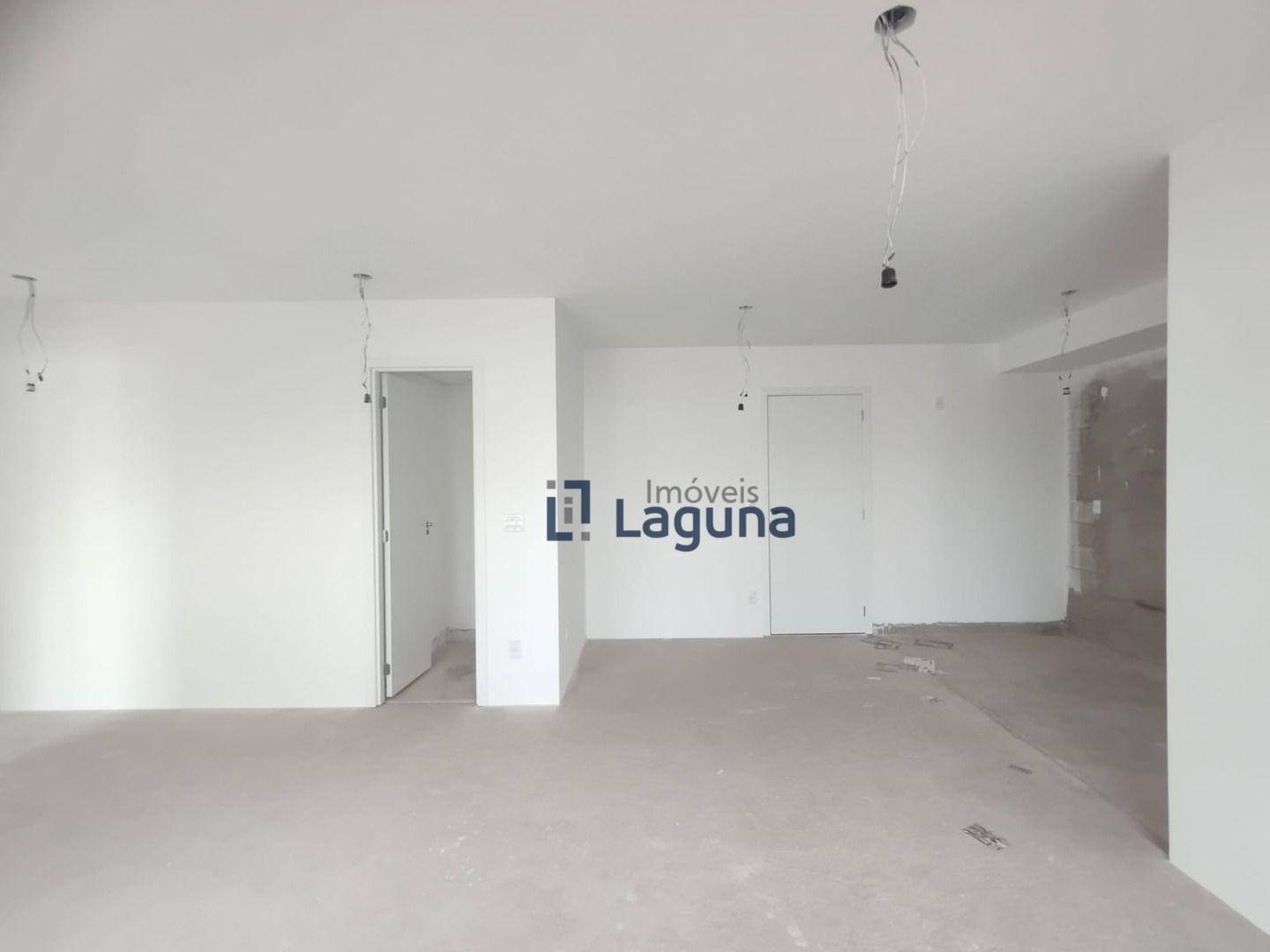 Apartamento à venda com 2 quartos, 68m² - Foto 20