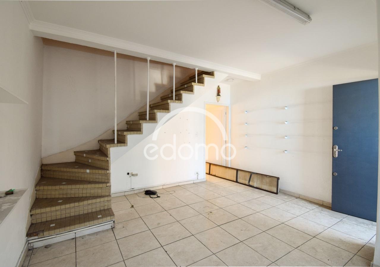 Casa para alugar com 2 quartos, 45m² - Foto 1