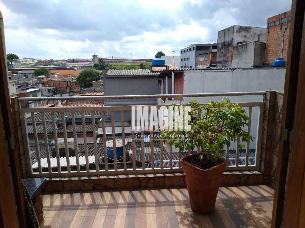 Sobrado à venda com 3 quartos, 180m² - Foto 13