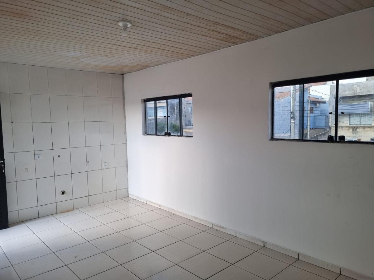 Casa à venda com 3 quartos, 150m² - Foto 2