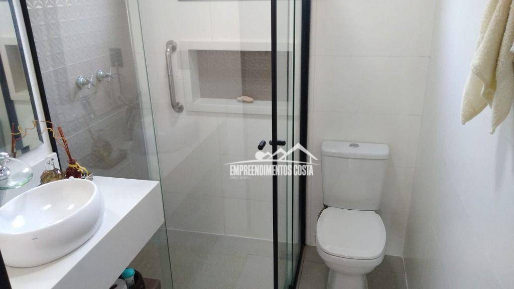 Casa de Condomínio à venda com 4 quartos, 248m² - Foto 18