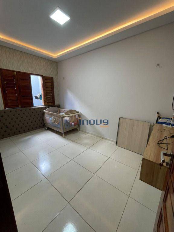 Casa à venda com 4 quartos, 250m² - Foto 13