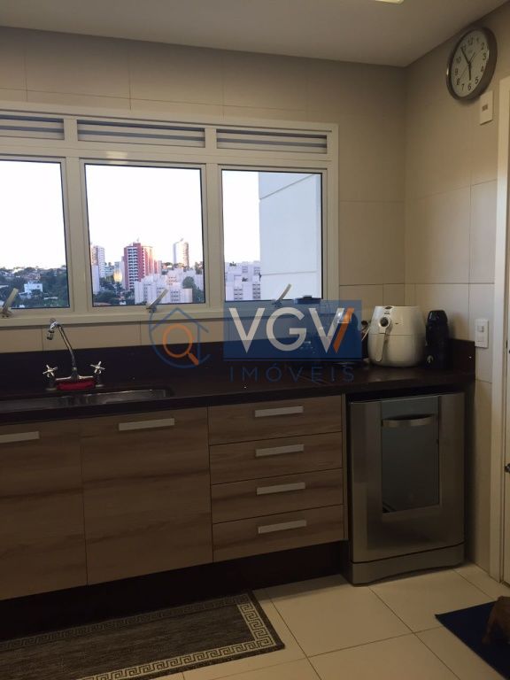 Apartamento à venda com 4 quartos, 200m² - Foto 10