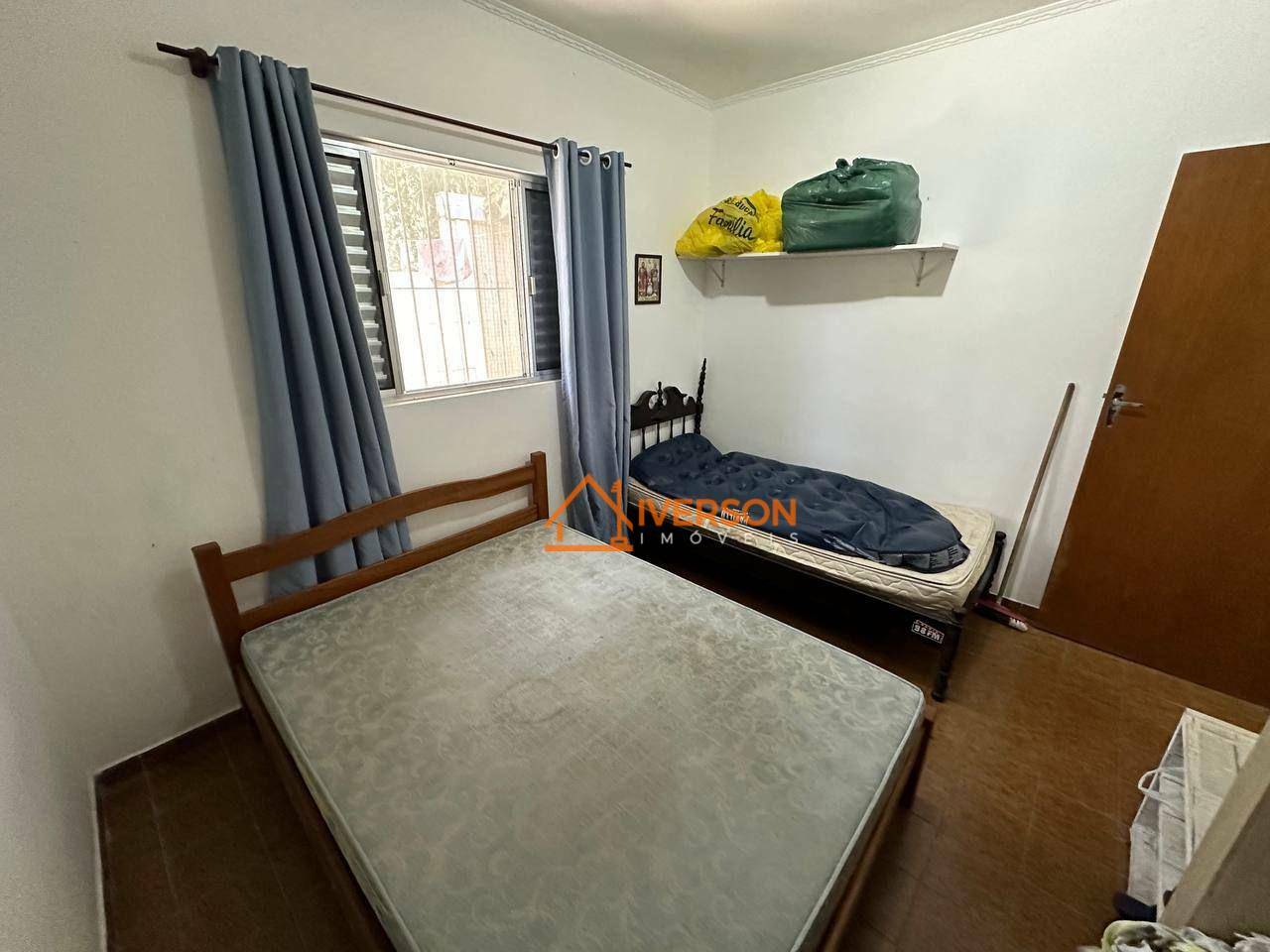 Casa à venda com 2 quartos, 175m² - Foto 11