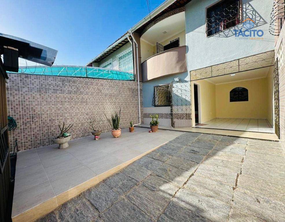 Casa, 4 quartos, 250 m² - Foto 2