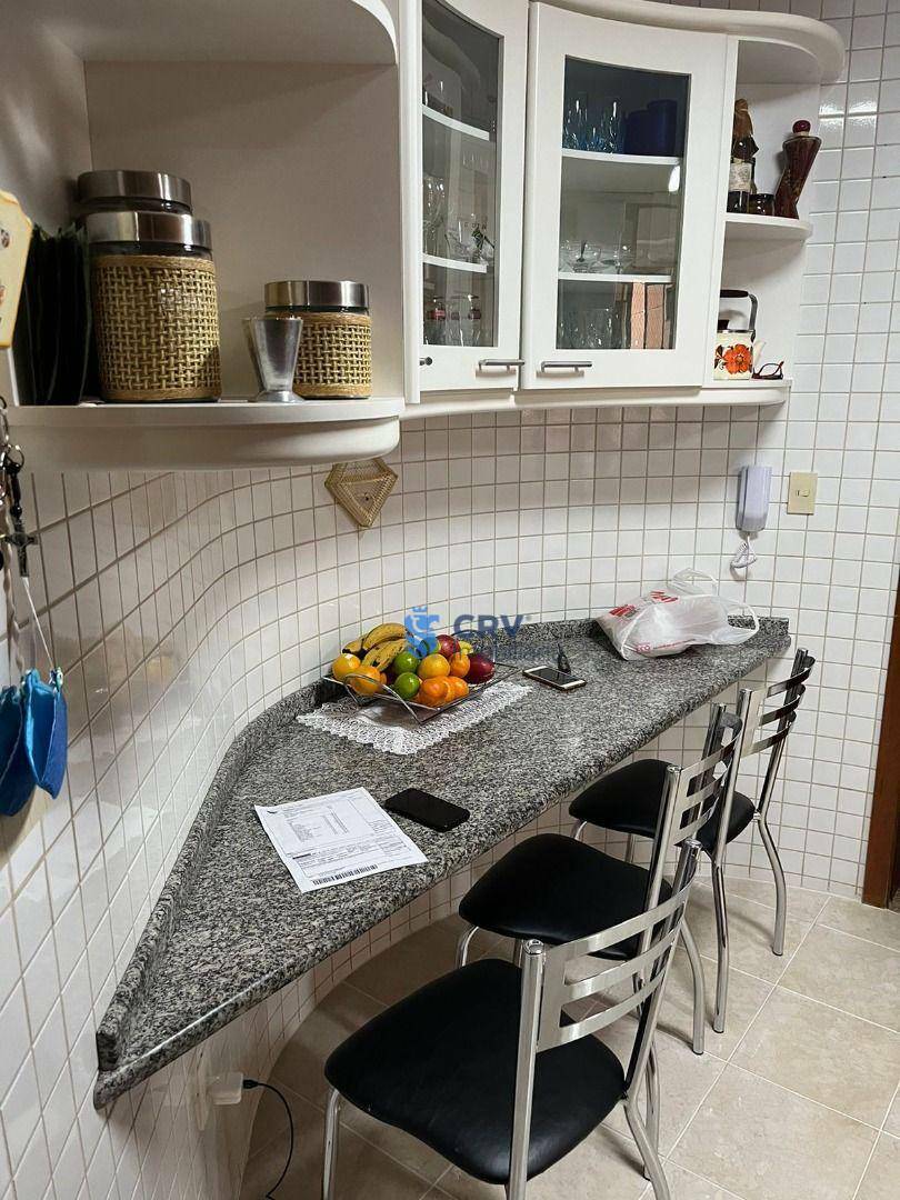 Apartamento à venda com 3 quartos, 188m² - Foto 13