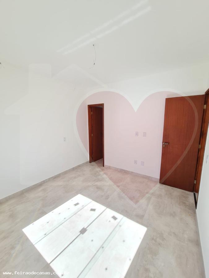 Casa à venda com 3 quartos, 77m² - Foto 12