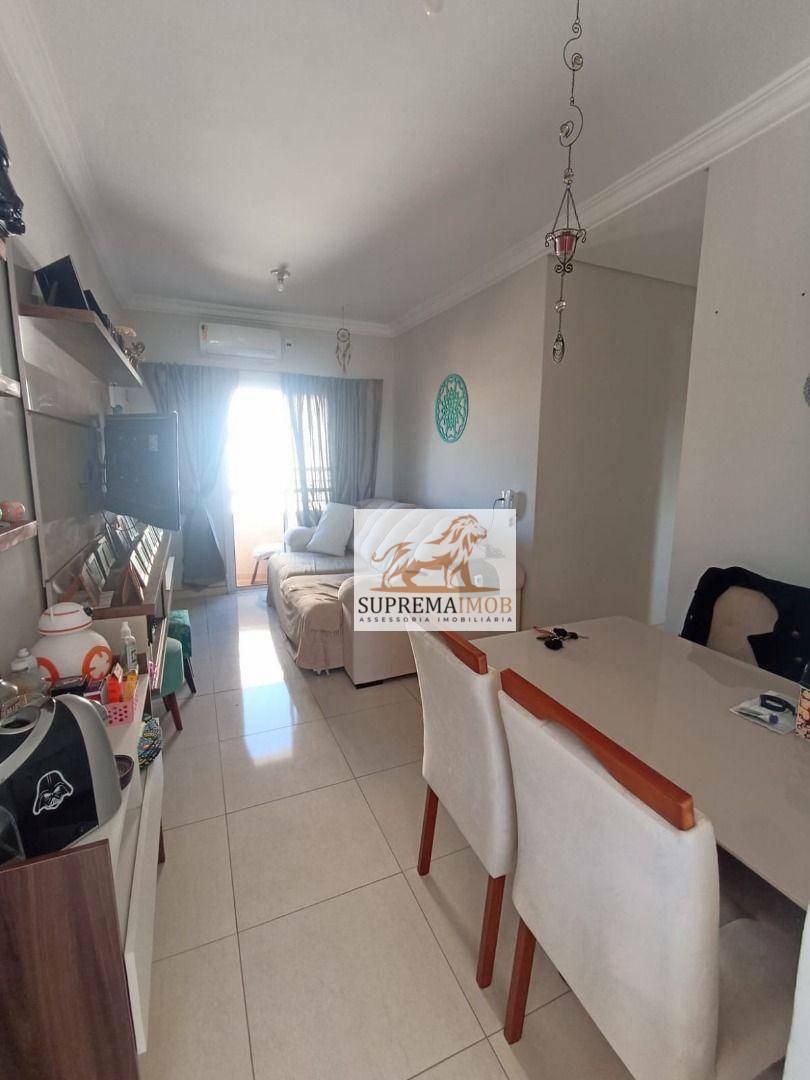 Apartamento à venda com 2 quartos, 64m² - Foto 3