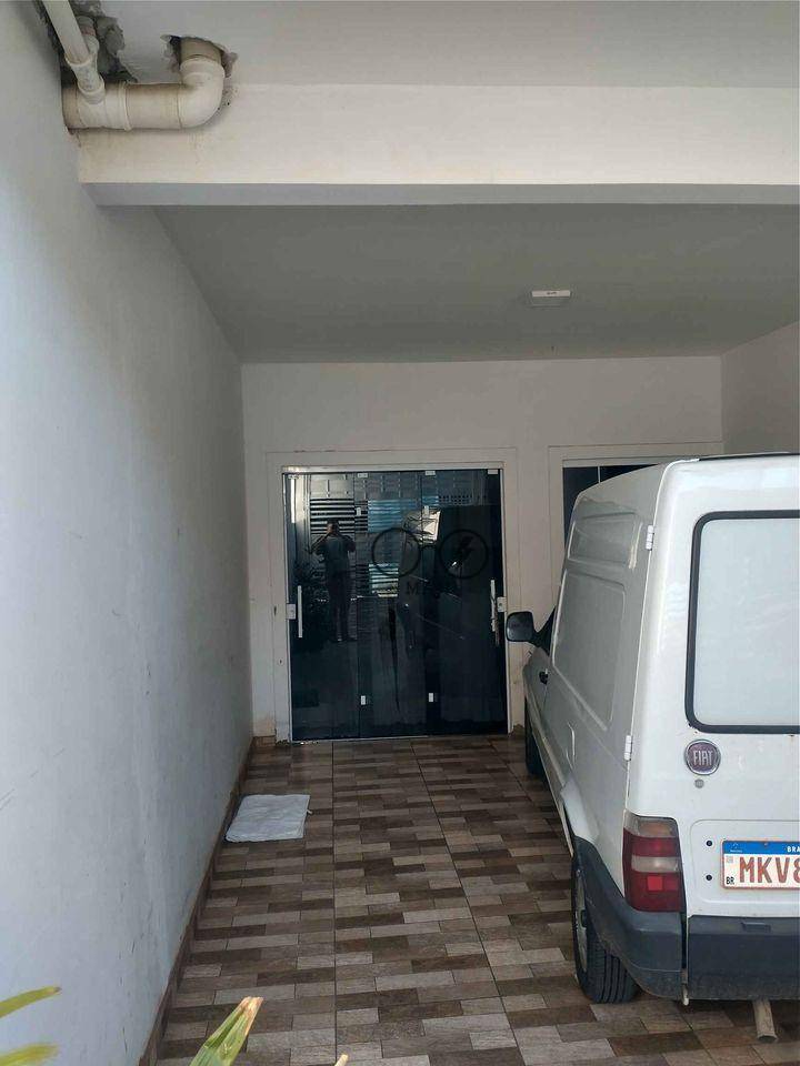 Sobrado à venda com 3 quartos, 150m² - Foto 2