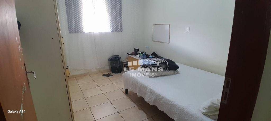 Chácara à venda com 6 quartos, 200m² - Foto 8