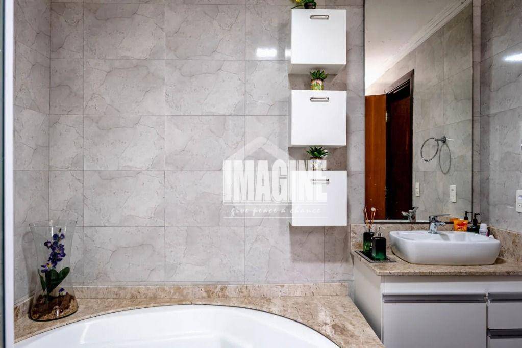 Sobrado à venda com 3 quartos, 180m² - Foto 36