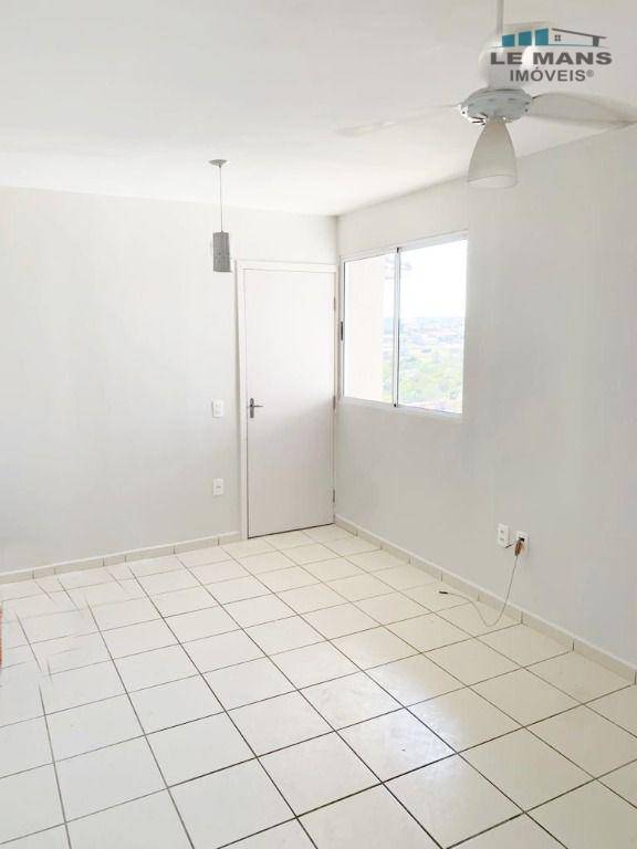 Apartamento à venda com 2 quartos, 44m² - Foto 4