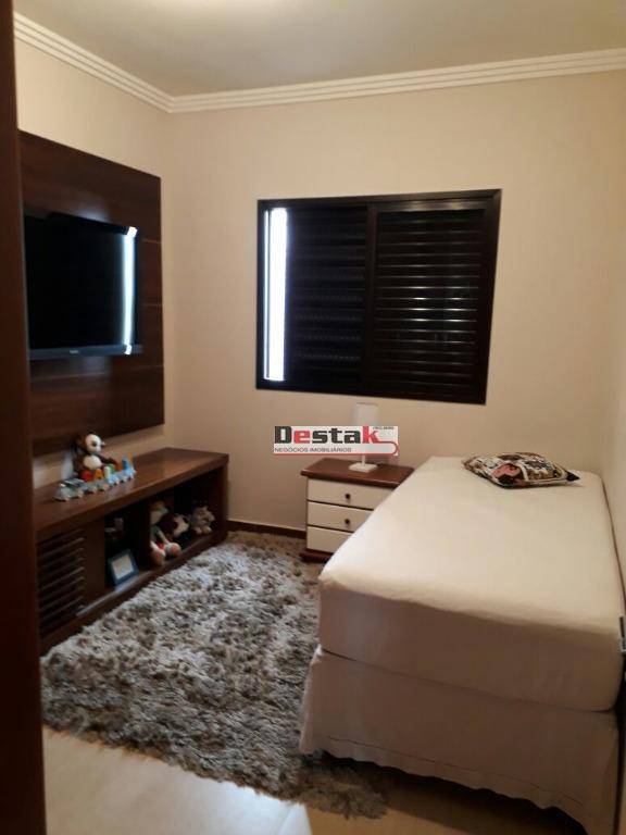 Apartamento à venda com 3 quartos, 84m² - Foto 2