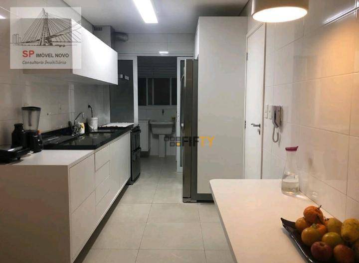 Apartamento para alugar com 3 quartos, 145m² - Foto 16