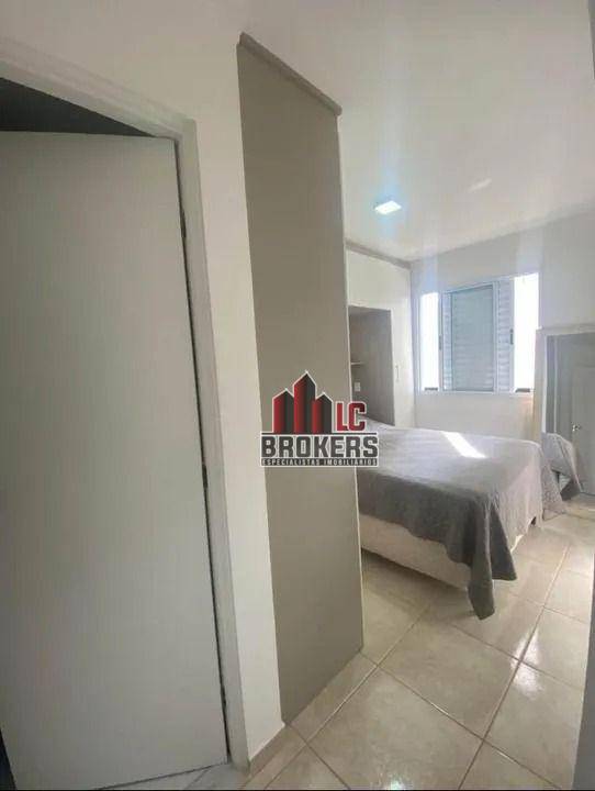 Apartamento para alugar com 2 quartos, 50m² - Foto 11