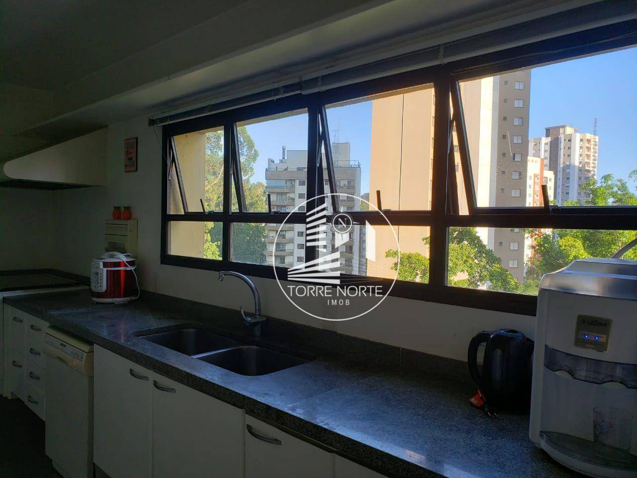 Apartamento à venda com 4 quartos, 320m² - Foto 7