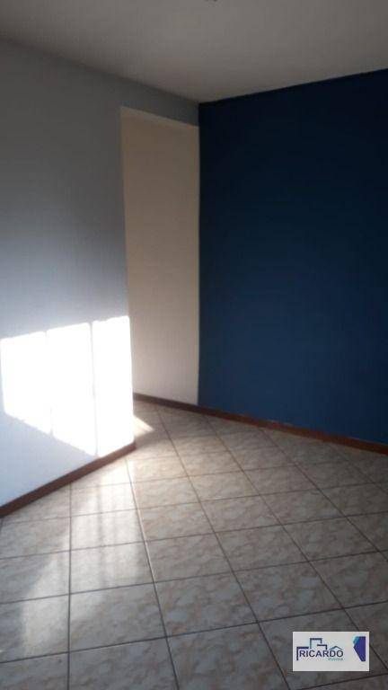 Apartamento para alugar com 2 quartos, 60m² - Foto 3