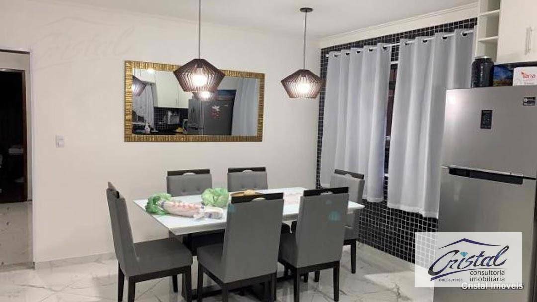 Casa à venda com 3 quartos, 220m² - Foto 2