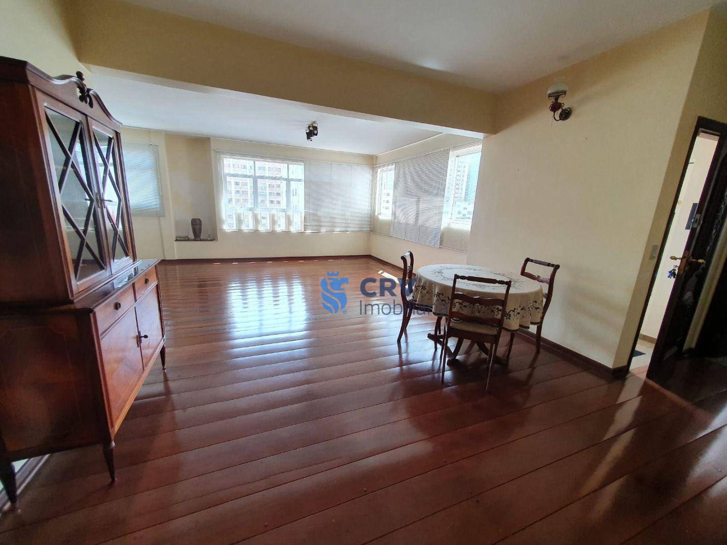 Apartamento à venda com 5 quartos, 231m² - Foto 2