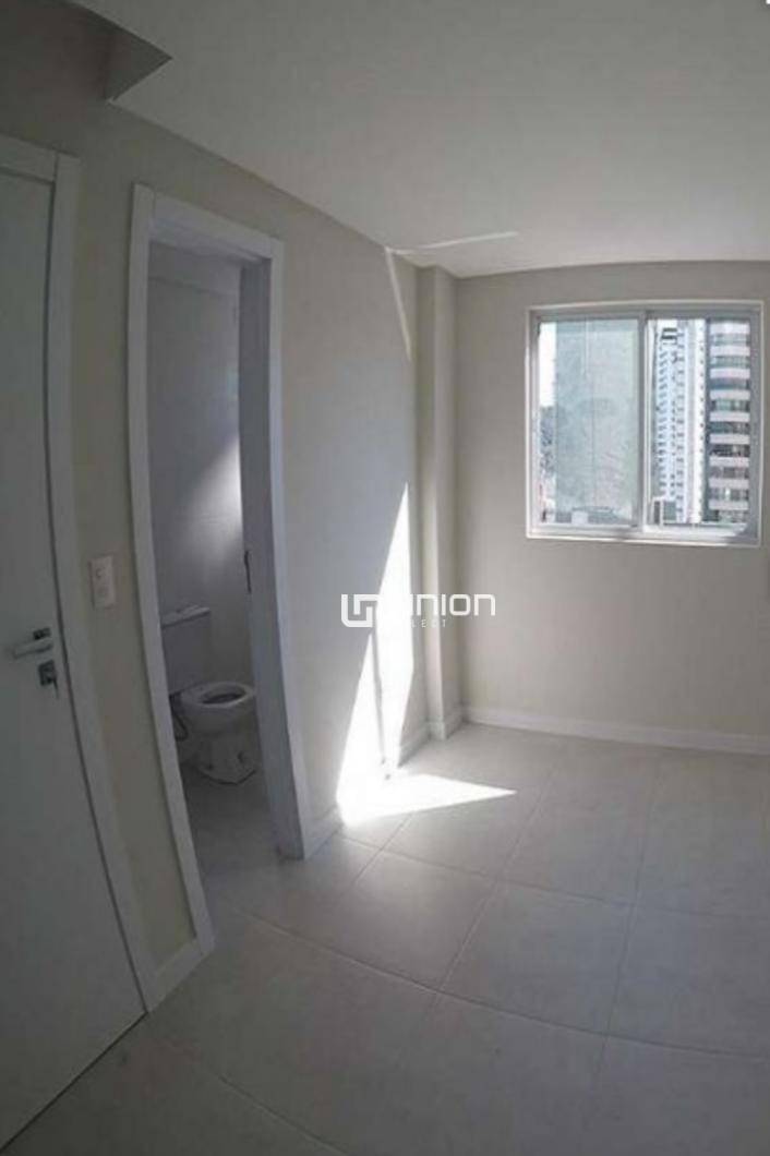 Apartamento à venda com 2 quartos, 92m² - Foto 13