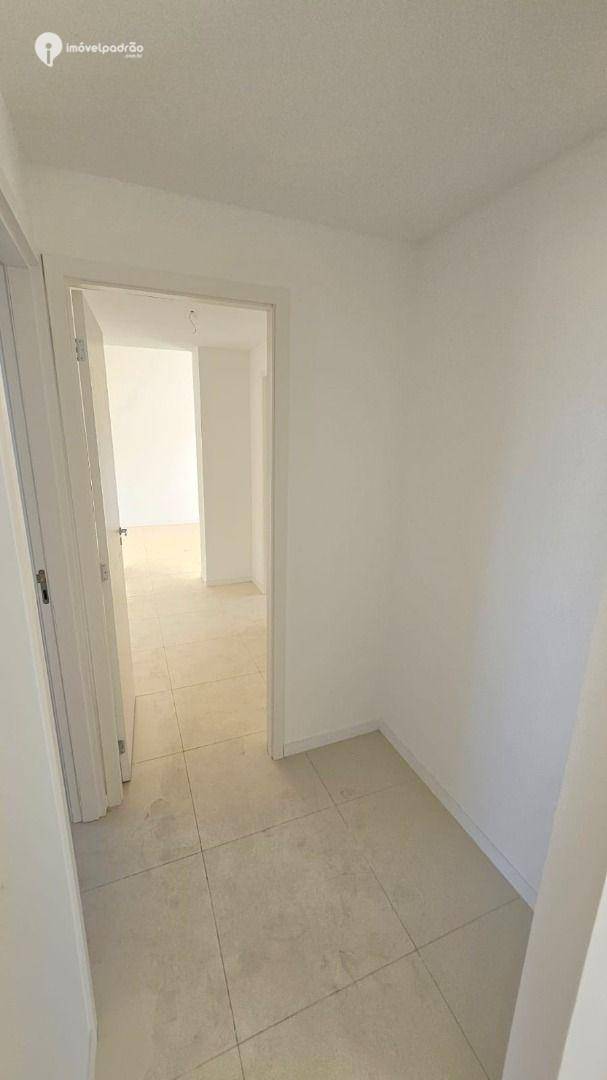 Apartamento à venda com 4 quartos, 200m² - Foto 37