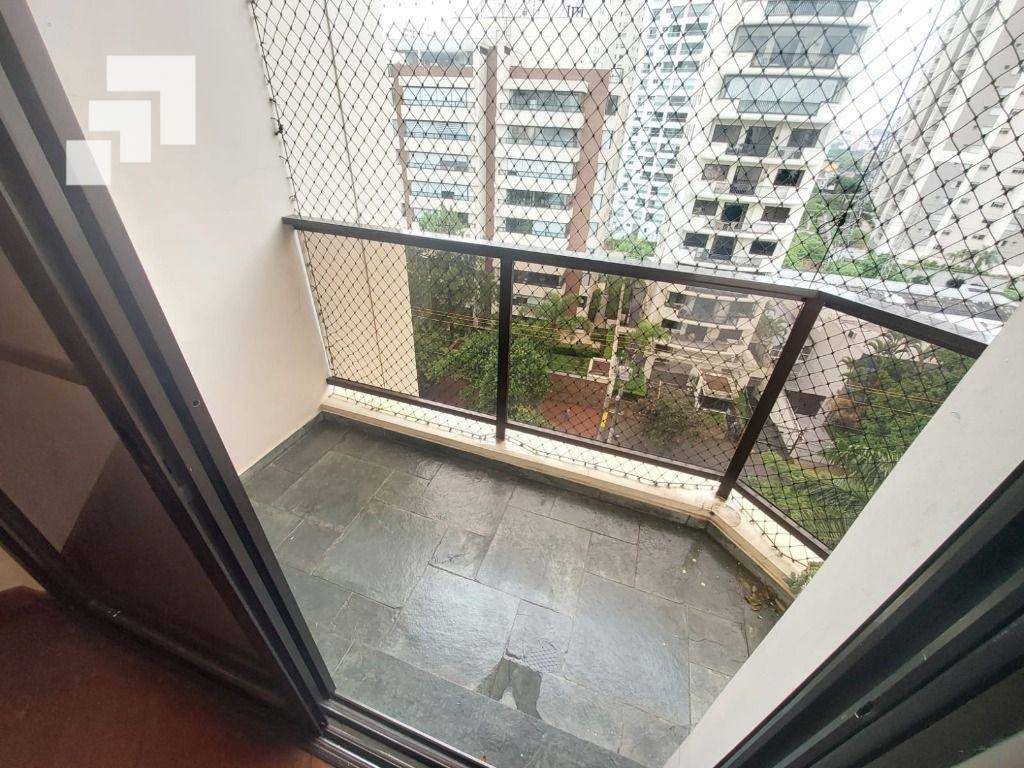 Apartamento para alugar com 3 quartos, 102m² - Foto 10