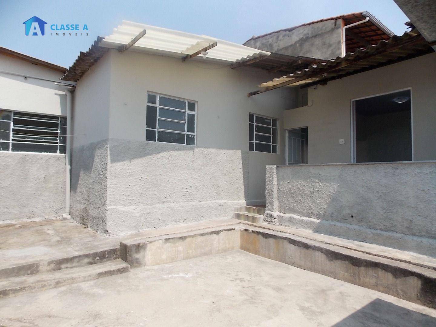 Casa à venda com 4 quartos, 160m² - Foto 27