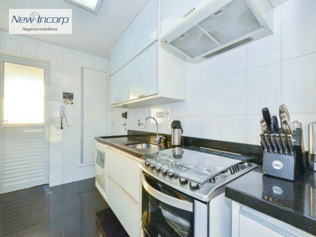 Apartamento à venda com 3 quartos, 138m² - Foto 10