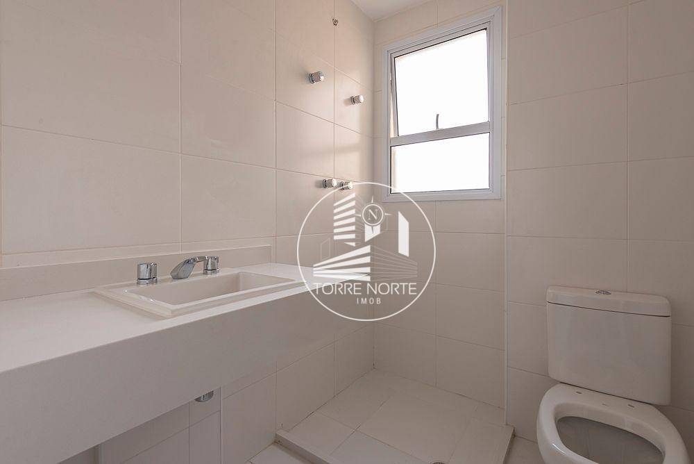 Apartamento à venda com 3 quartos, 217m² - Foto 25