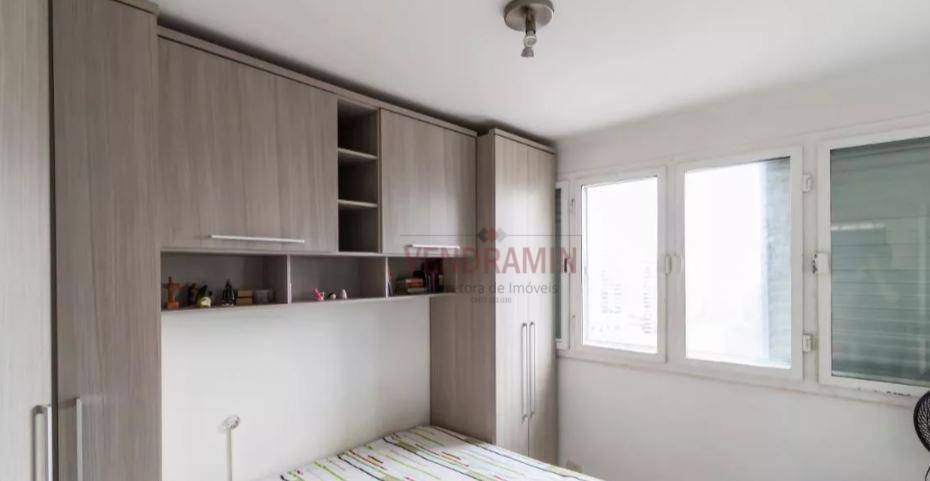 Apartamento à venda com 2 quartos, 72m² - Foto 13