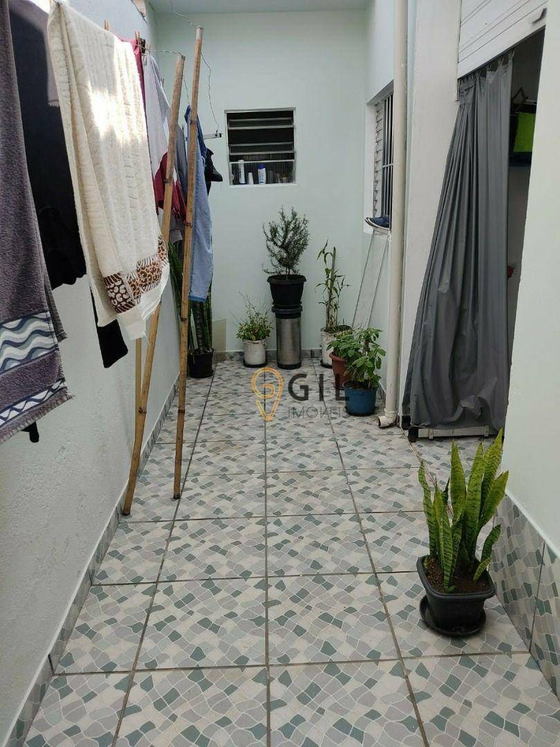 Casa à venda com 2 quartos, 88m² - Foto 9