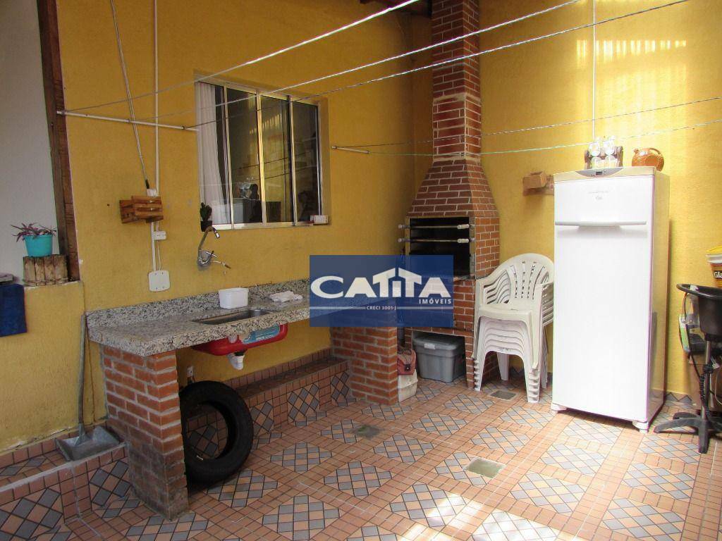 Casa à venda com 4 quartos, 200m² - Foto 15