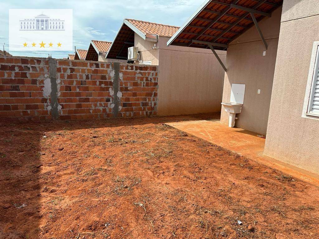 Casa à venda com 2 quartos, 43m² - Foto 3