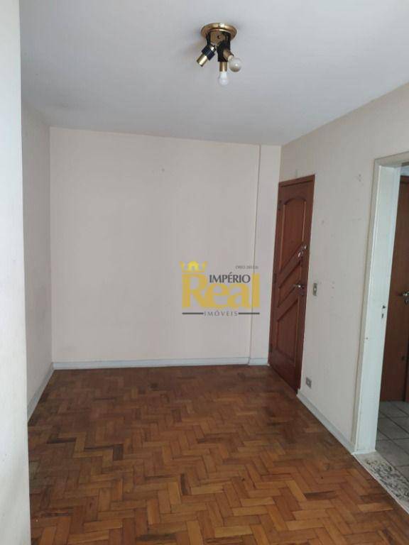 Apartamento à venda com 2 quartos, 70m² - Foto 3