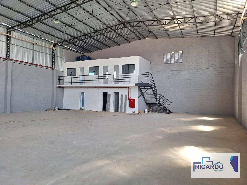 Depósito-Galpão-Armazém para alugar, 1100m² - Foto 4