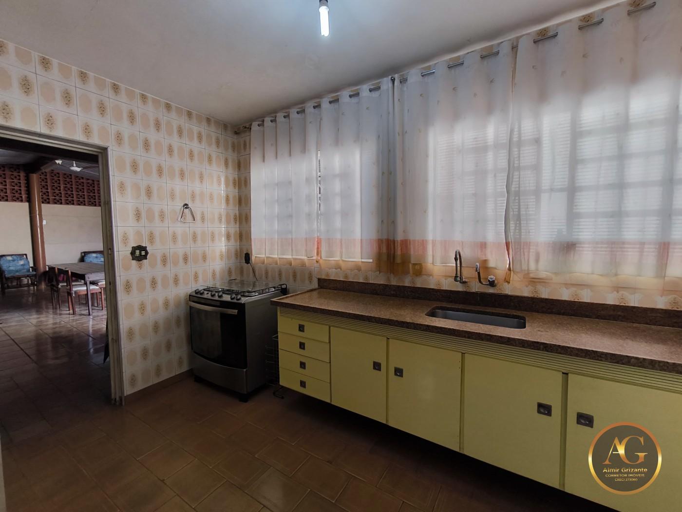 Casa à venda com 3 quartos, 198m² - Foto 27