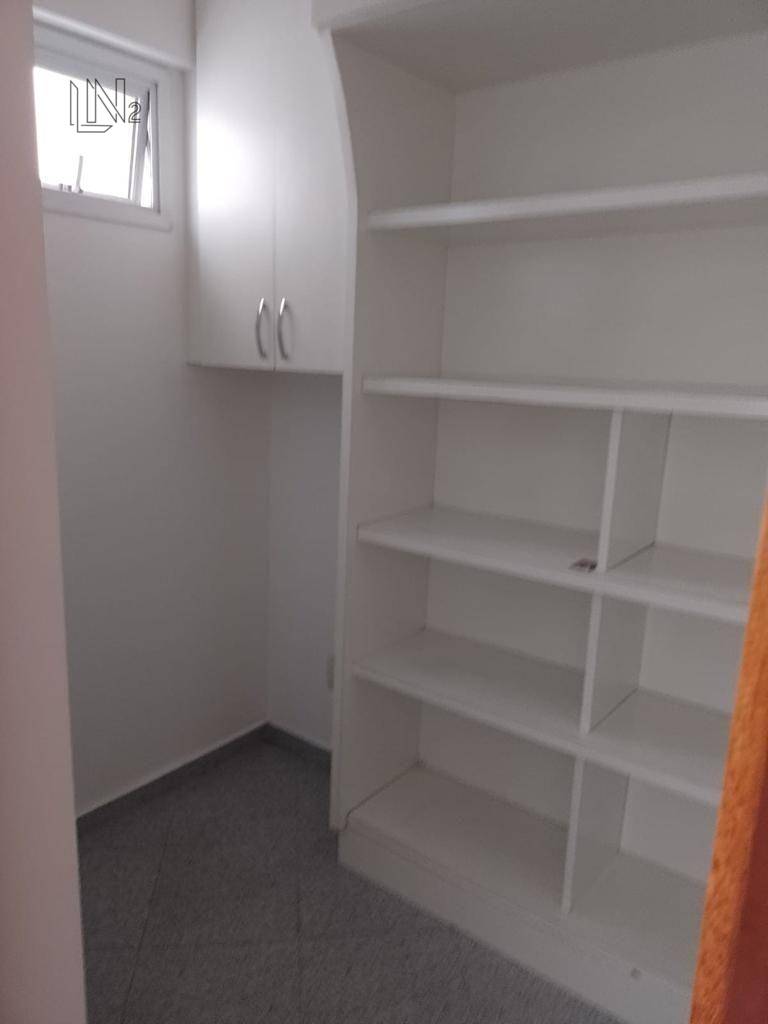 Apartamento à venda com 3 quartos, 137m² - Foto 11