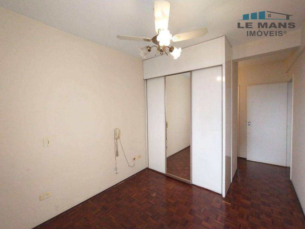 Apartamento à venda com 3 quartos, 105m² - Foto 4