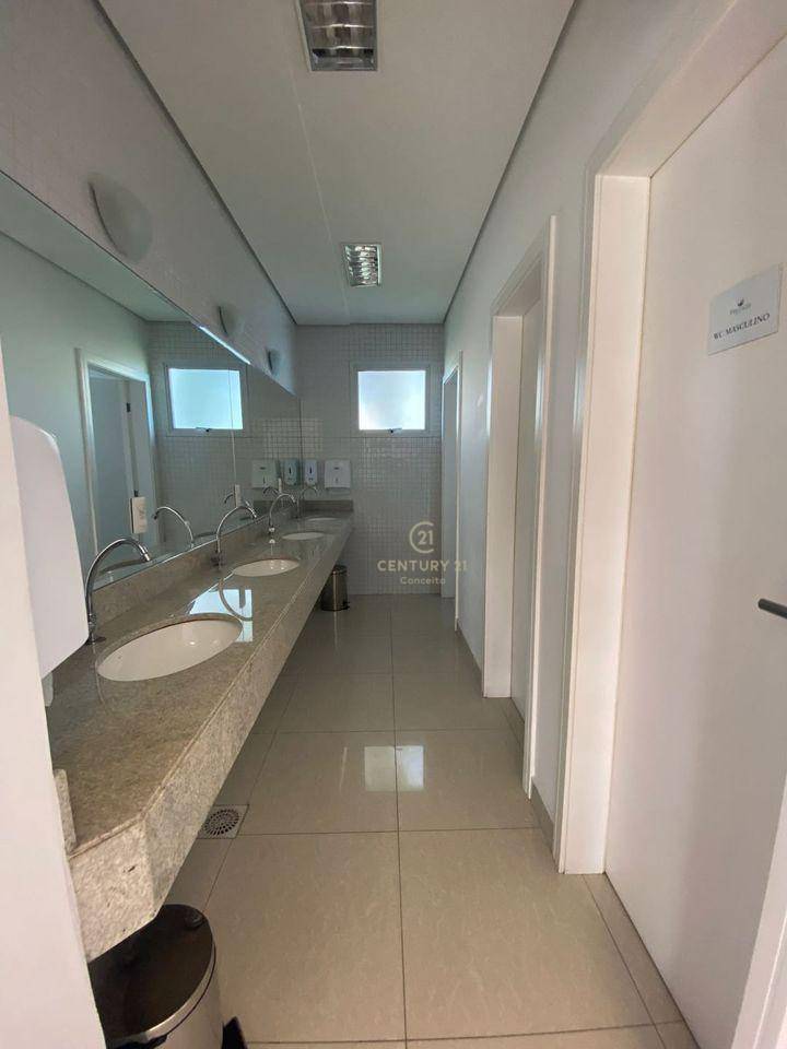 Apartamento à venda com 3 quartos, 151m² - Foto 8