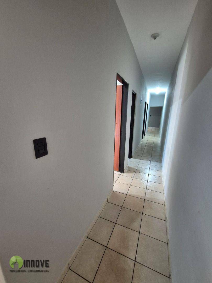 Casa à venda com 2 quartos, 134m² - Foto 1