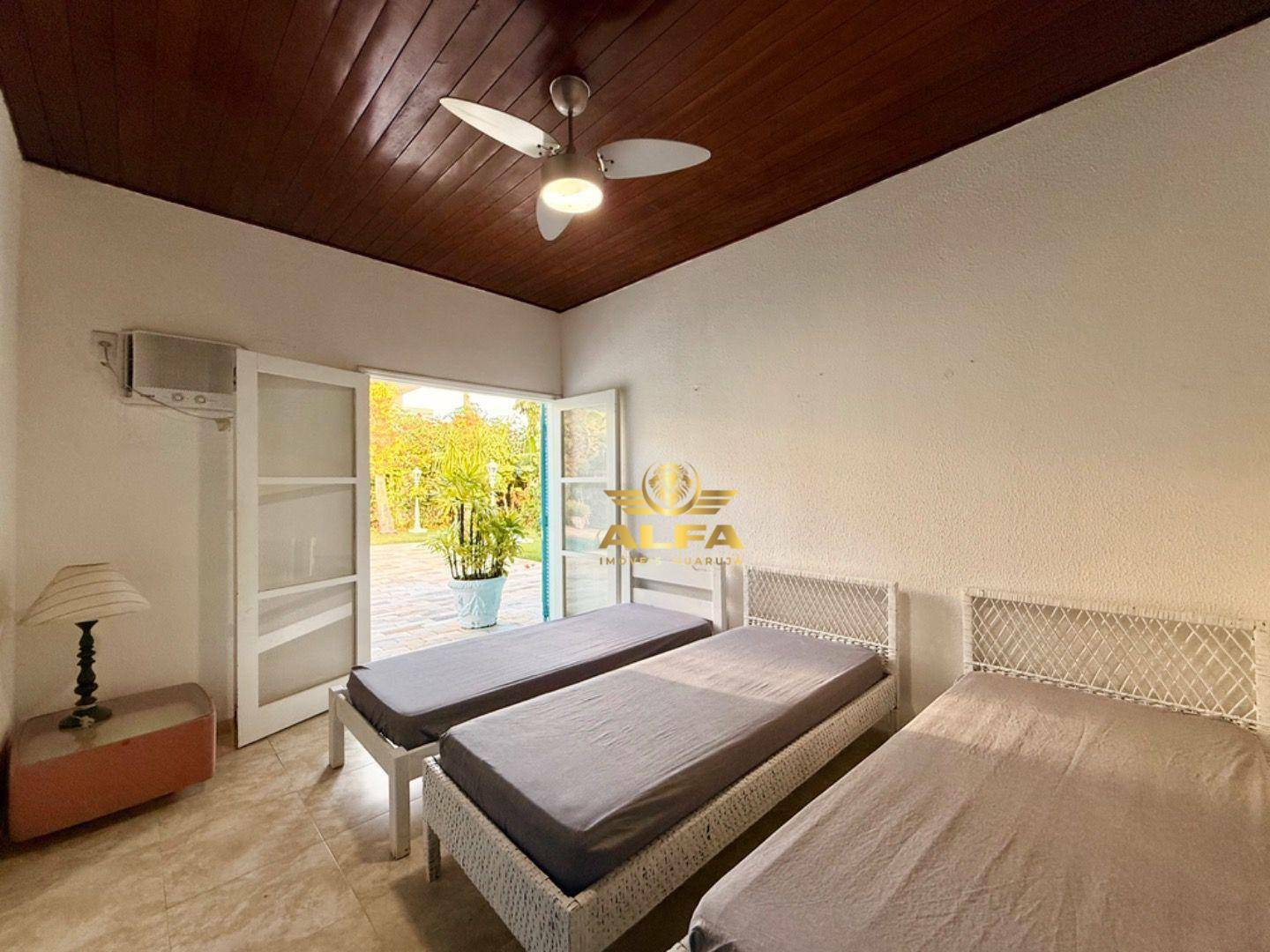 Casa à venda com 6 quartos, 311m² - Foto 20