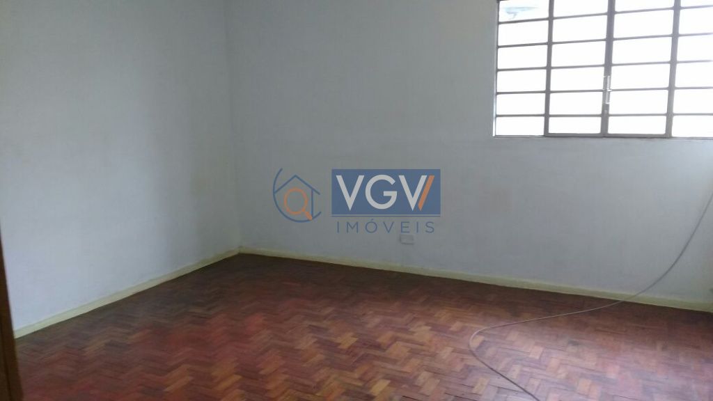 Casa para alugar com 1 quarto, 100m² - Foto 1